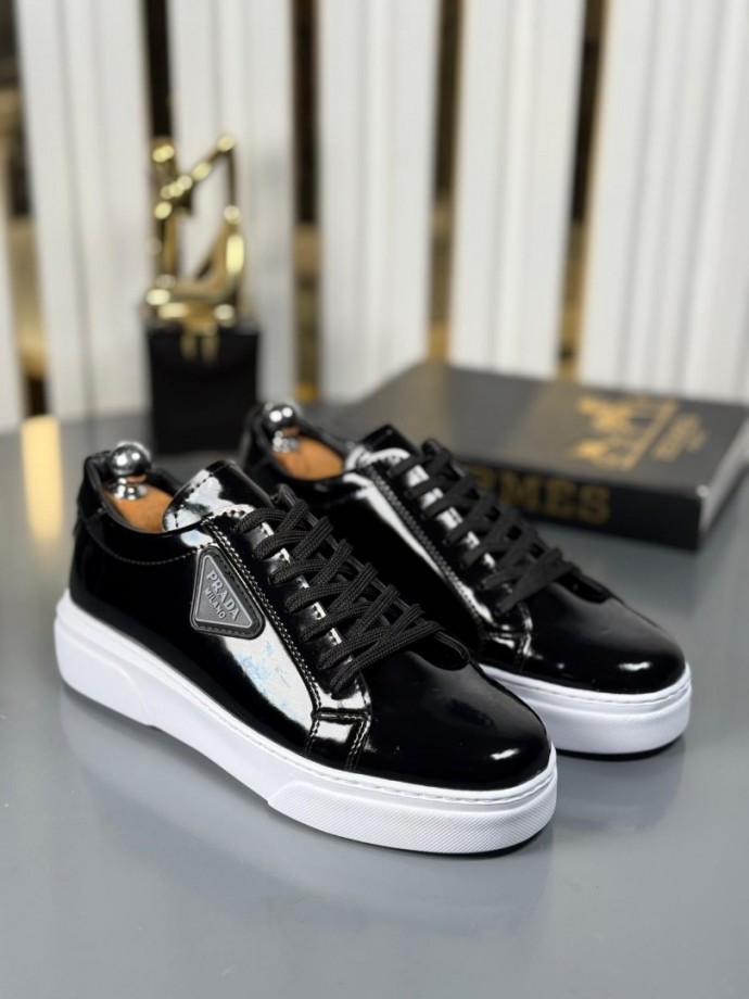 YENİ SEZON CASUAL PRD MODEL - SİYAH RUGAN DERİ