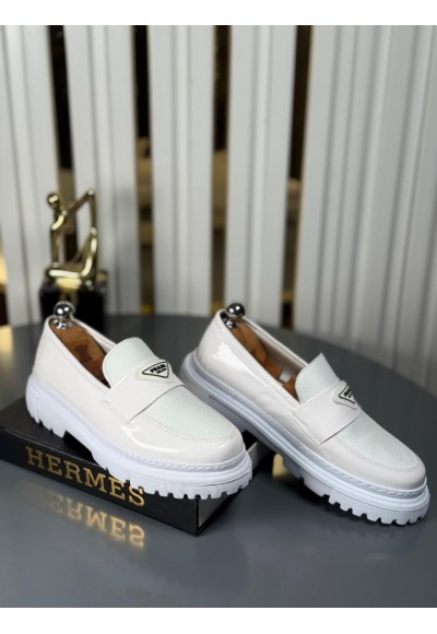  YENİ SEZON CASUAL PRD MODEL - BEYAZ RUGAN VE ÜSTÜ MAT DERİ