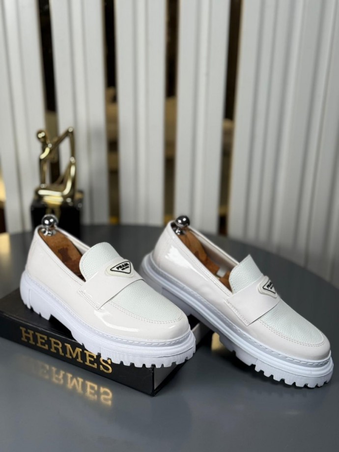  YENİ SEZON CASUAL PRD MODEL - BEYAZ RUGAN VE ÜSTÜ MAT DERİ