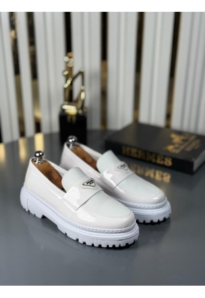  YENİ SEZON CASUAL PRD MODEL - BEYAZ RUGAN VE ÜSTÜ MAT DERİ