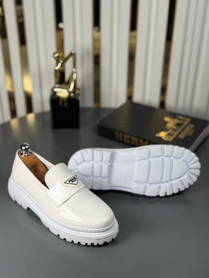  YENİ SEZON CASUAL PRD MODEL - BEYAZ RUGAN VE ÜSTÜ MAT DERİ