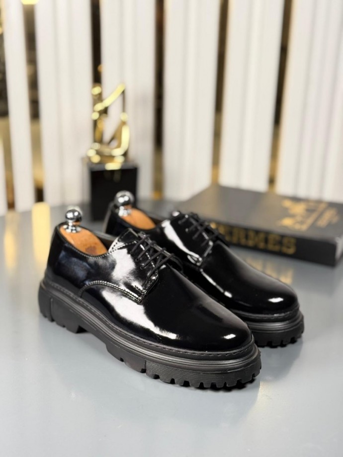 ENİ SEZON CASUAL  MODEL - SİYAH RUGAN DERİ