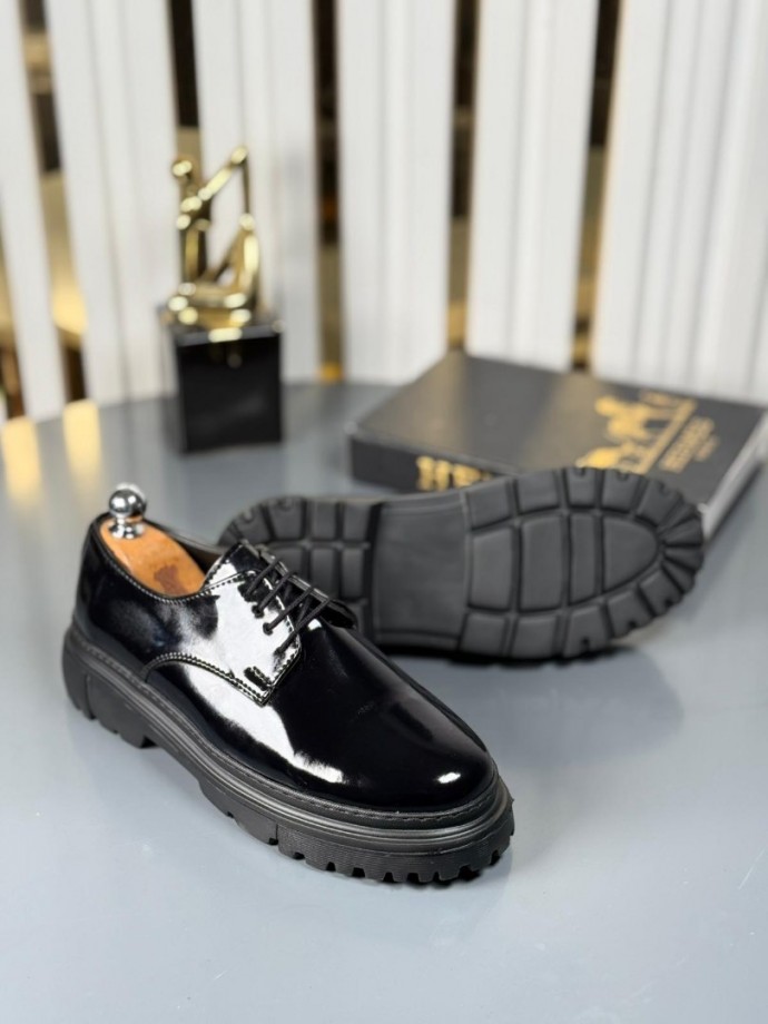 ENİ SEZON CASUAL  MODEL - SİYAH RUGAN DERİ