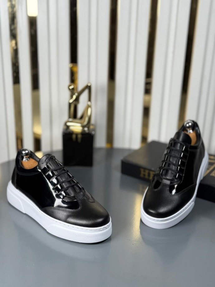  YENİ SEZON CASUAL ZRA MODEL - SİYAH RUGAN VE MAT DERİ