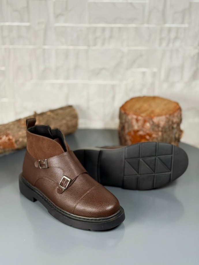 2025 SİYAH DERİ ÇİFT TOKALI EVA TABAN BOT - SİKAHVERENGİ ŞİRİNGIL DERİ