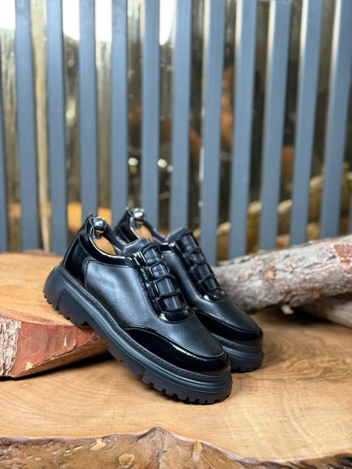  YENİ SEZON ZR PREMİUM CASUAL MODEL - SİYAH RUGAN DERİ