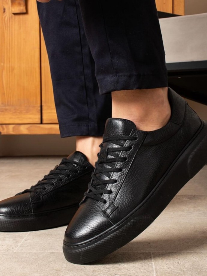 YENİ SEZON CASUAL SR MODEL - SİYAH PÜTÜR DERİ