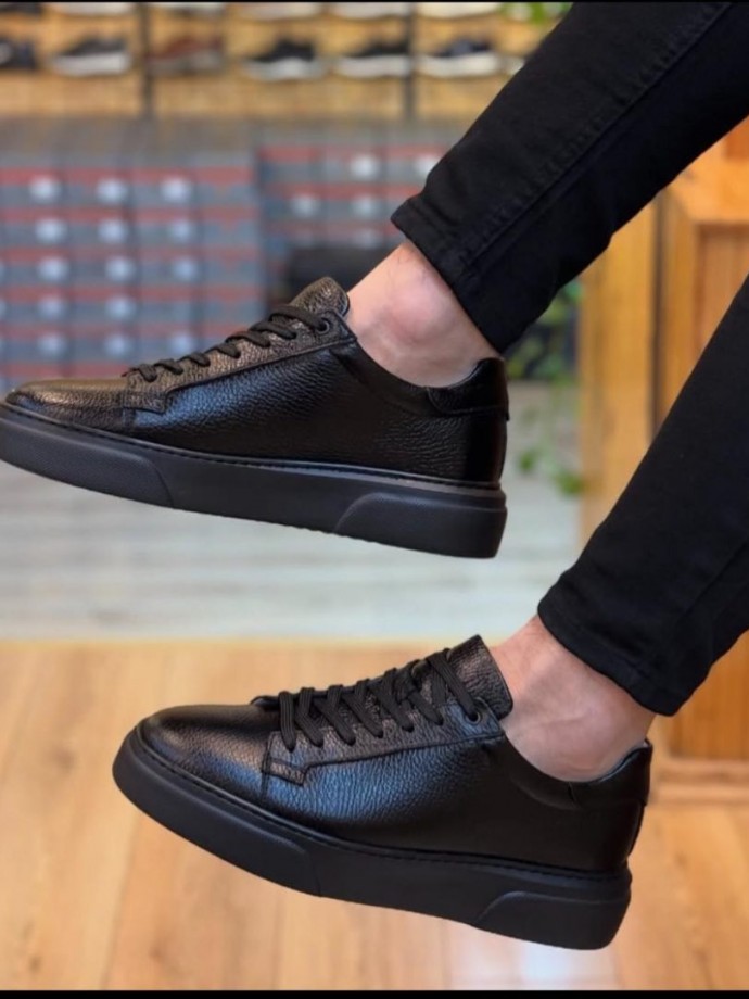 YENİ SEZON CASUAL SR MODEL - SİYAH PÜTÜR DERİ