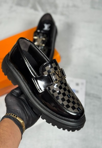 YENİ SEZON LV PREMIUM CASUAL MODEL - SİYAH RUGAN DERİ