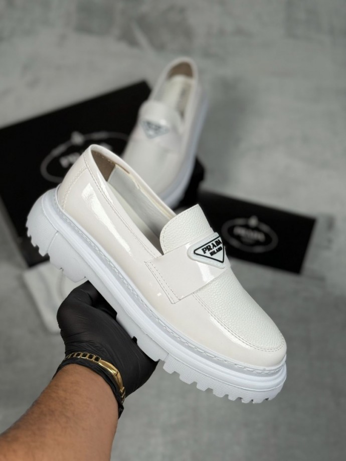 YENİ SEZON PRD PREMIUM CASUAL MODEL - BEYAZ RUGAN DERİ