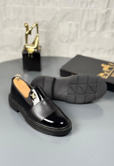 YENİ SEZON LV PREMIUM CASUAL MODEL - SİYAH RUGAN DERİ