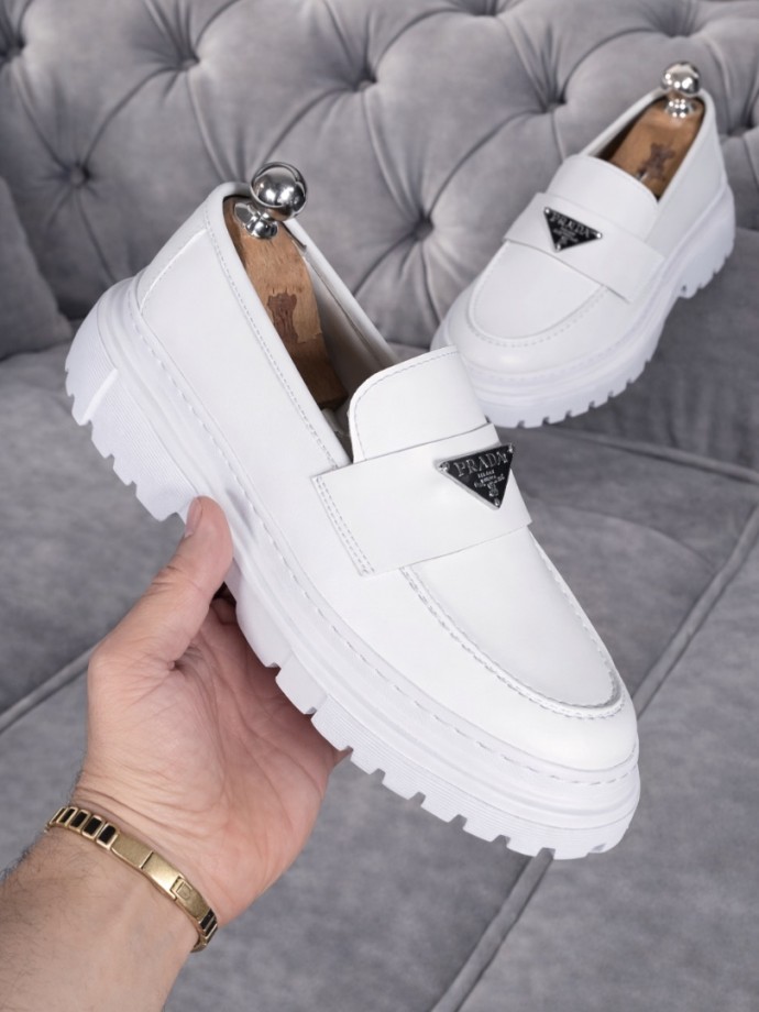 YENİ SEZON PRD TOKALI BEYAZ DERİ CASUAL  MODELİ